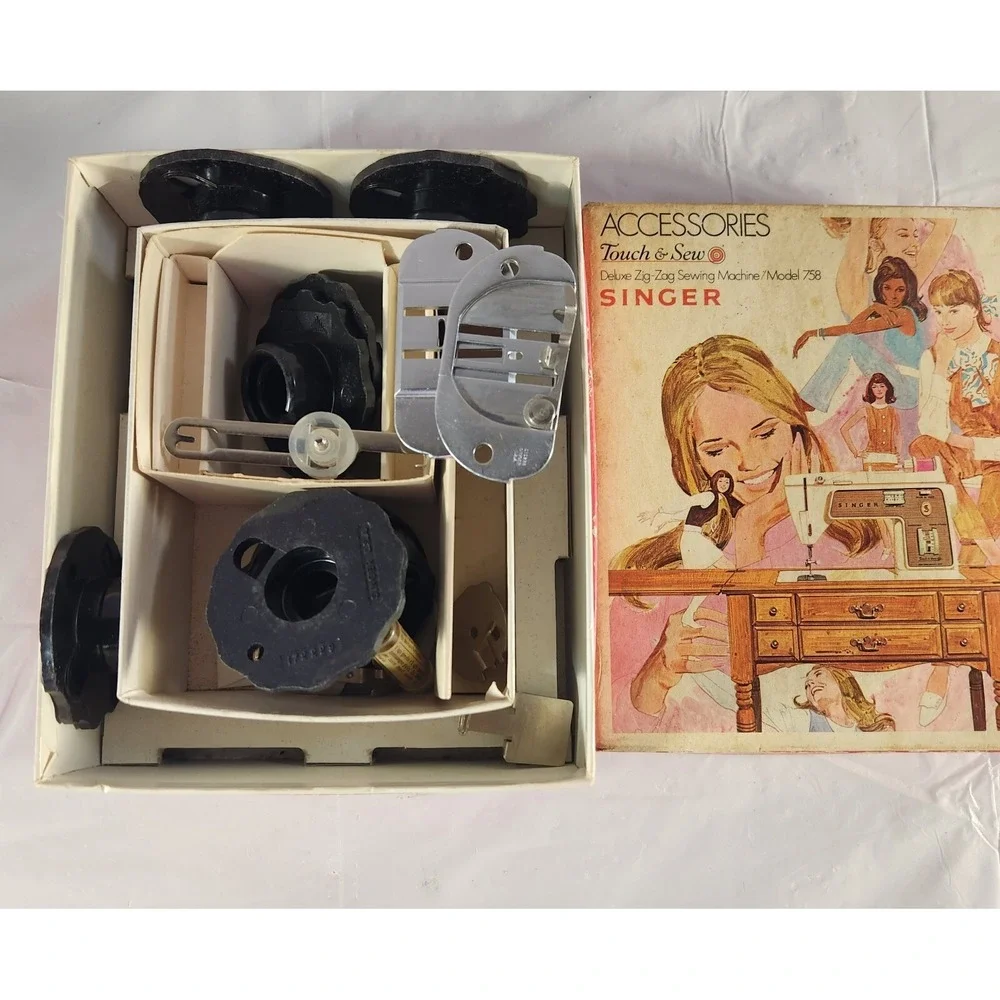 Singer Touch & Sew Deluxe Zig Zag Sewing Machine Accessories Model 758